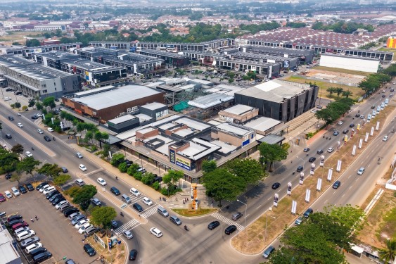 Hampton Commercial Area