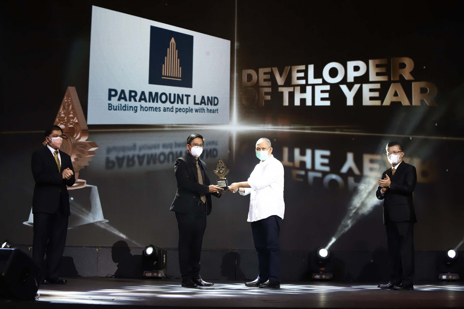 Paramount Land Penghargaan