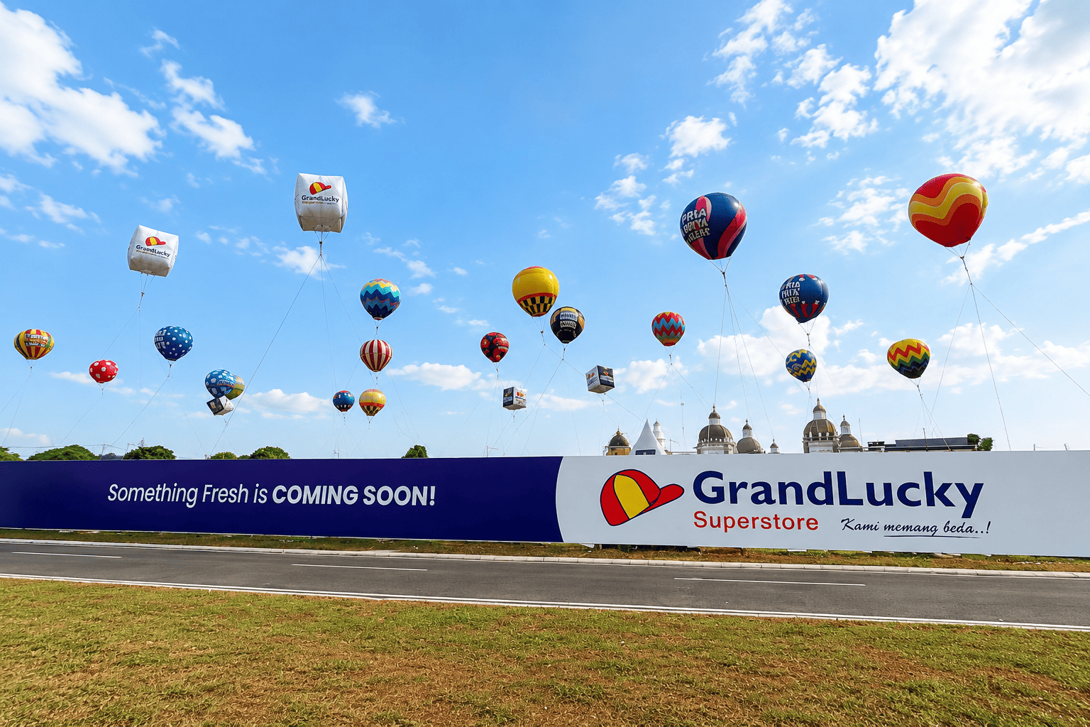 GrandLucky Superstore di Victoria Central District Gading Serpong