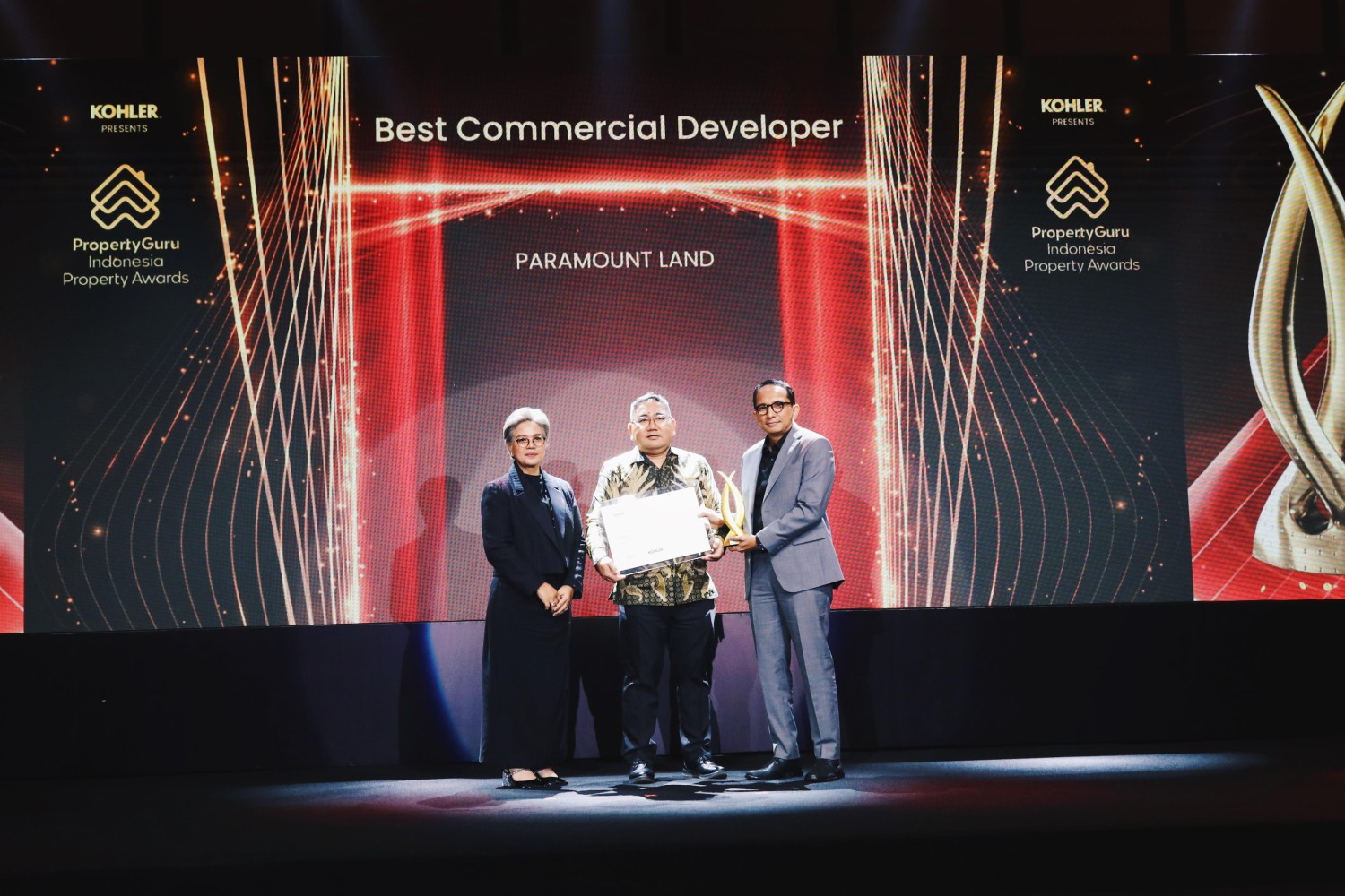 Paramount Land Awards