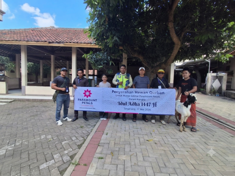 Perkuat Kebersamaan dengan Warga Sekitar,   Paramount Petals Salurkan Hewan Kurban Idul Adha 2026 Secara Serentak