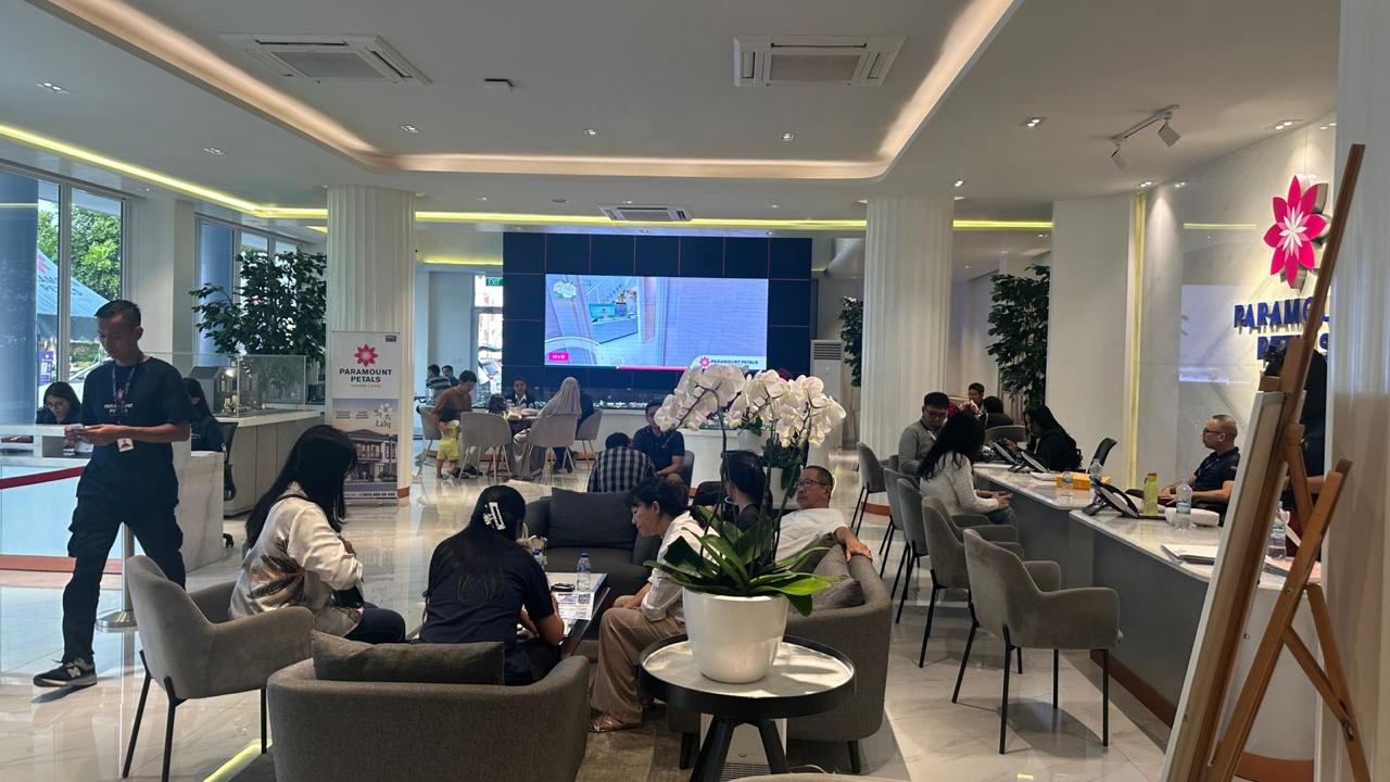 Paramount Petals Mengundang Masyarakat Nikmati Aneka Jajanan di ‘Foodtruck Days’ pada 10-18 Mei 2025